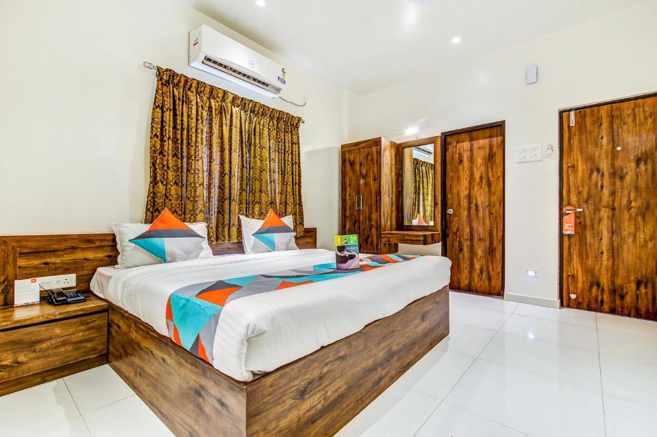 Hotel Fabexpress Raj Plaza