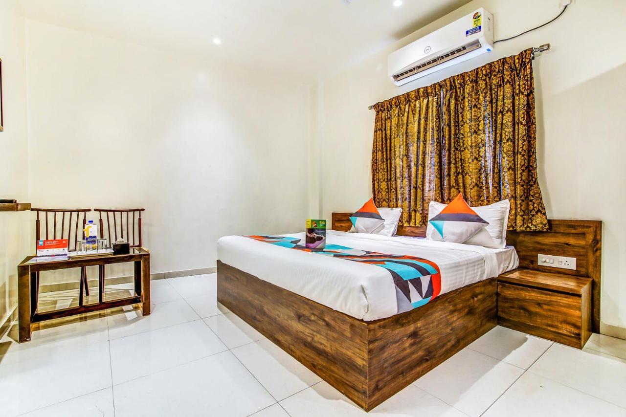 Fabexpress Raj Plaza 3*